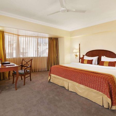 Готель Ramada Plaza By Wyndham Palm Grove Мумбаї Екстер'єр фото