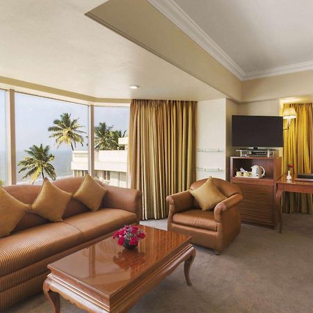 Готель Ramada Plaza By Wyndham Palm Grove Мумбаї Екстер'єр фото